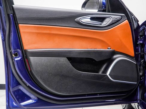 Used 2019 Alfa Romeo Giulia RWD image 29