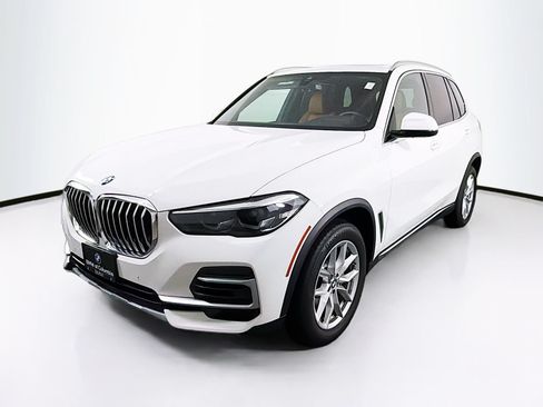 Used 2023 BMW X5 xDrive40i AWD/4WD image 3