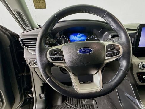 Used 2023 Ford Explorer XLT w/ Equipment Group 202A image 12