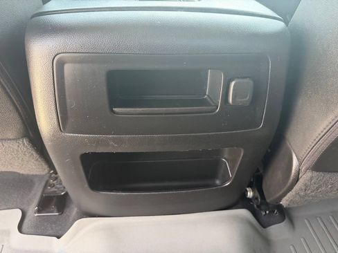 Used 2018 GMC Sierra 1500 SLT w/ SLT Premium Package AWD/4WD image 29
