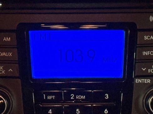 Used 2011 Hyundai Sonata SE image 21