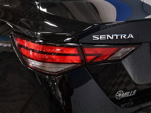 Used 2021 Nissan Sentra SV image 15