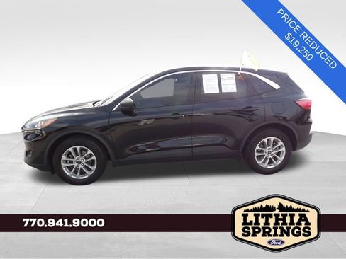 Certified 2022 Ford Escape SE image 4