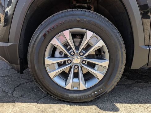 Used 2025 Chevrolet Equinox LT FWD image 31