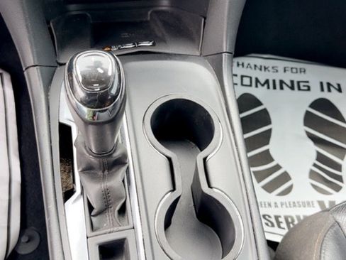 Used 2019 Chevrolet Equinox Premier FWD image 14