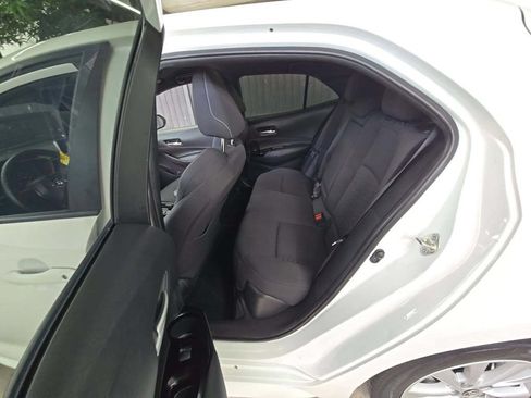 Used 2025 Toyota Corolla SE FWD image 12
