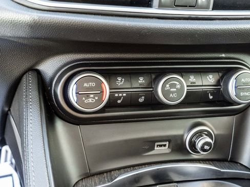 Used 2022 Alfa Romeo Stelvio Ti w/ Active Assist Plus Package image 21