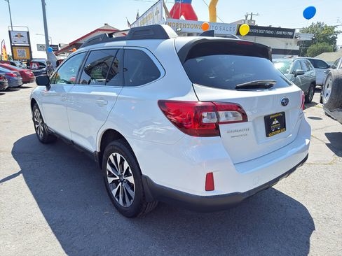 Used 2016 Subaru Outback 3.6R Limited AWD/4WD image 5