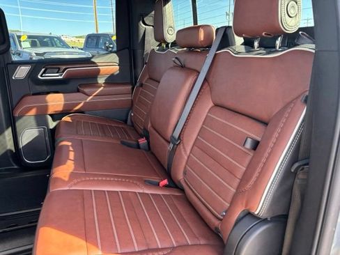 Used 2025 GMC Sierra 1500 Denali Ultimate AWD/4WD image 17