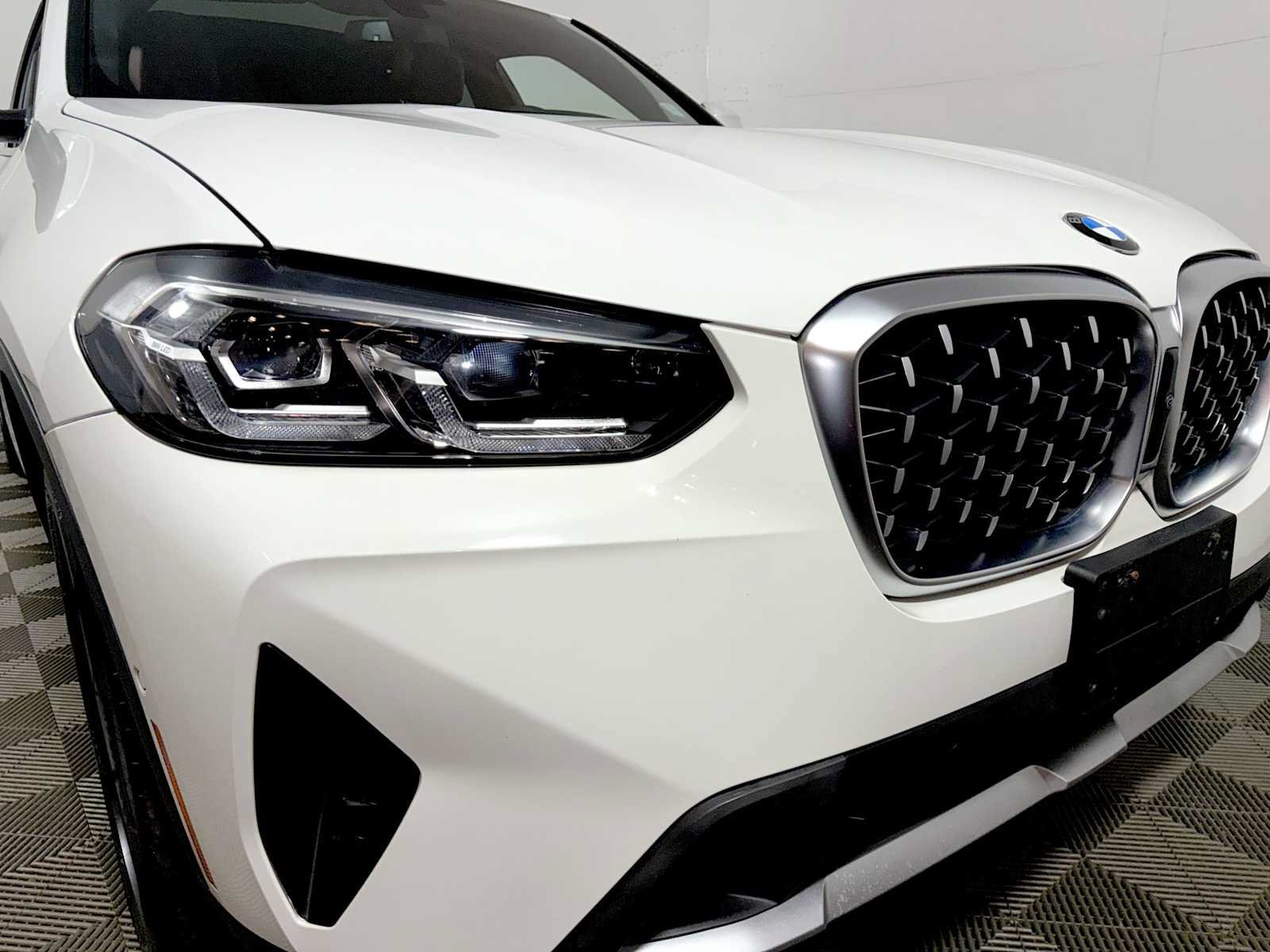 Used 2024 BMW X4 xDrive30i w/ Premium Package AWD/4WD image 24