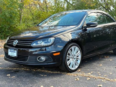 Used 2013 Volkswagen Eos FWD image 3