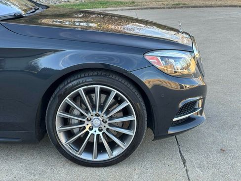 Used 2015 Mercedes-Benz S 550 Sedan image 40