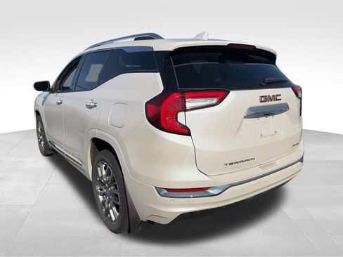 Used 2023 GMC Terrain Denali w/ LPO, Floor Liner Package AWD/4WD image 5