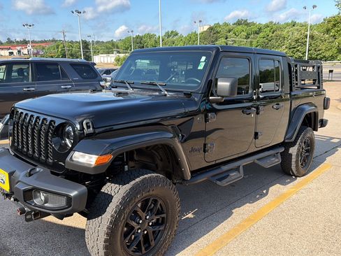 Used 2022 Jeep Gladiator Sport AWD/4WD image 21