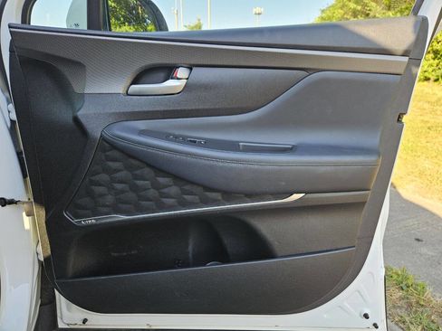 Used 2019 Hyundai Santa Fe Limited FWD image 18