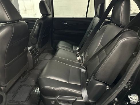 Used 2022 Honda Pilot Touring image 20
