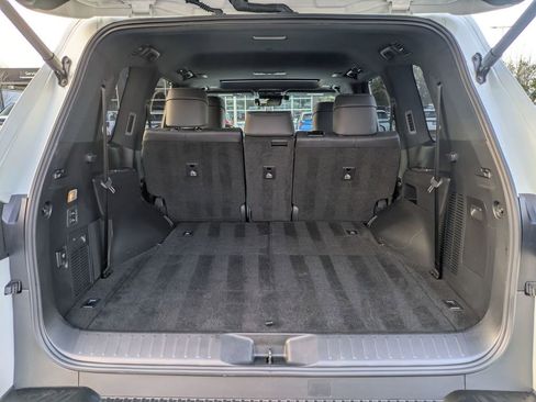 Used 2023 Lexus LX 600 F Sport w/ Accessory Package (Z1) image 24