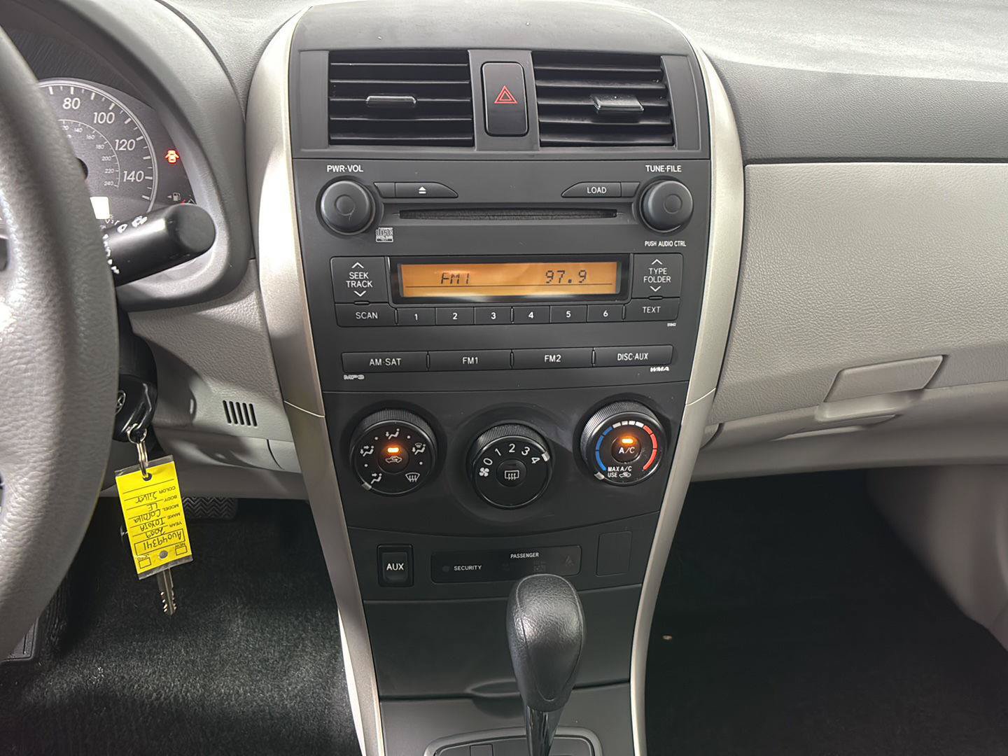 Used 2009 Toyota Corolla LE w/ All Weather Guard Pkg FWD image 32