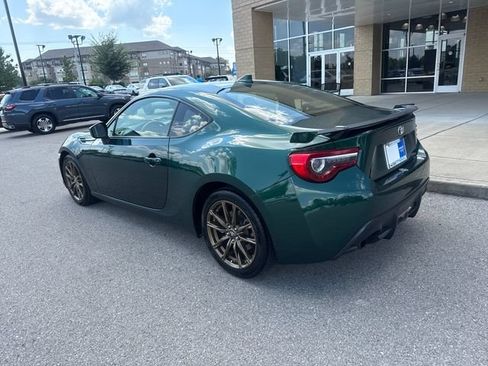Used 2020 Toyota 86 RWD image 2