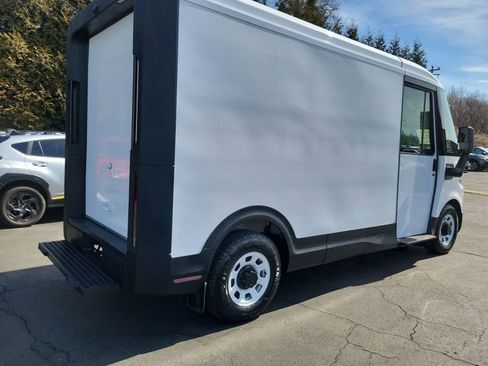 New 2025 Chevrolet Brightdrop 400 w/ Battery Pack, Max Range image 7