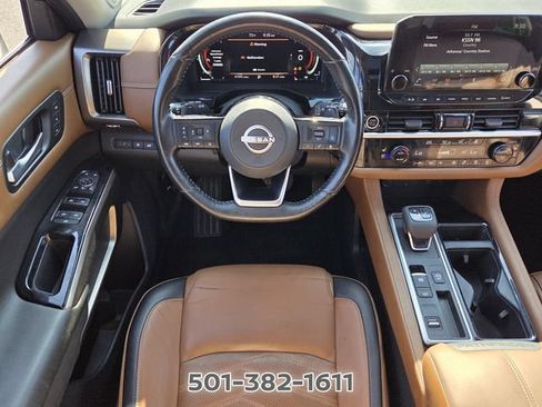 Used 2022 Nissan Pathfinder Platinum w/ Cargo Package FWD image 12