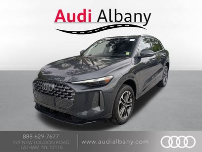 Used 2025 Audi Q5 Premium w/ Convenience Package