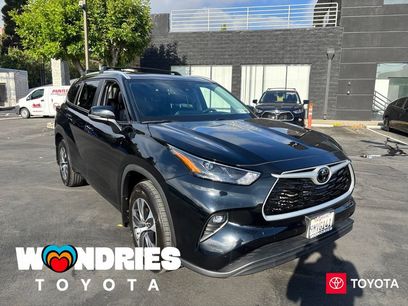 Used 2024 Toyota Highlander XLE