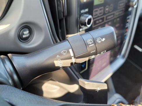 Used 2024 Subaru Crosstrek 2.5i Wilderness w/ Crosstrek Mirror Package image 33