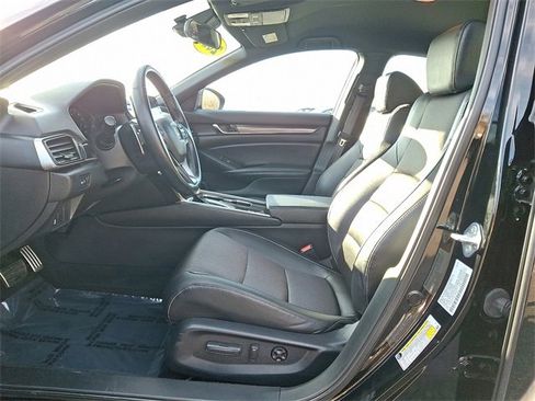 Used 2022 Honda Accord Sport image 13