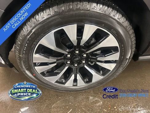 New 2026 Ford Expedition Platinum w/ Driver's Package image 8