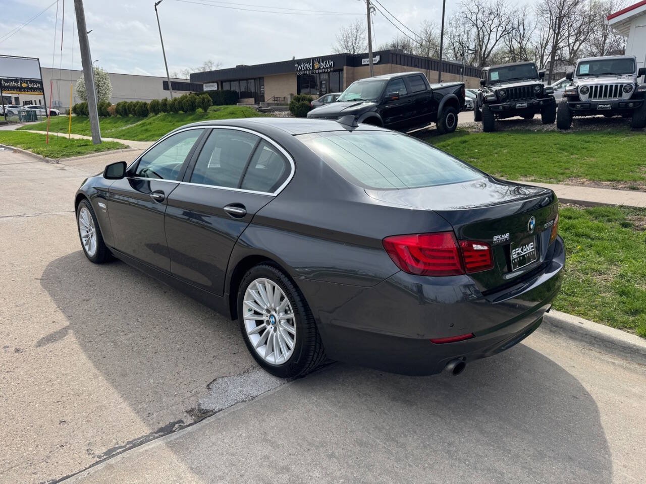 Used 2012 BMW 535i xDrive Sedan AWD/4WD image 3