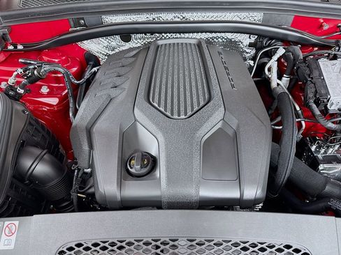 New 2026 Porsche Macan image 33