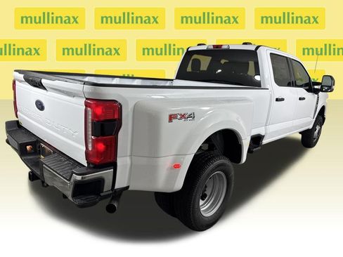 New 2026 Ford F350 XLT w/ 360-Degree Camera Package AWD/4WD image 12