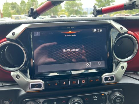 Used 2021 Jeep Gladiator Rubicon w/ LED Lighting Group image 27