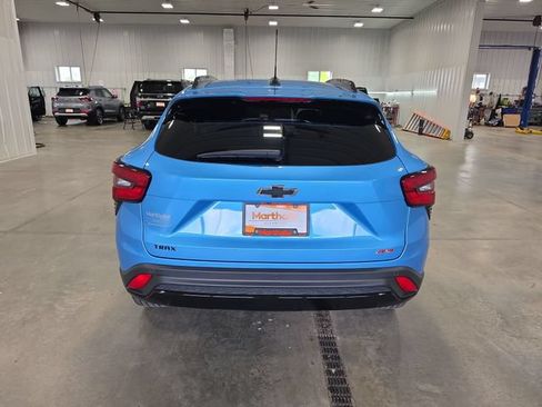Used 2025 Chevrolet Trax RS w/ Sunroof Package FWD image 7