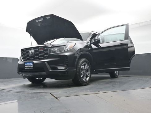 Certified 2023 Honda Passport TrailSport image 54