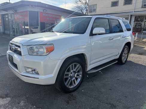 Used 2013 Toyota 4Runner Limited image 19