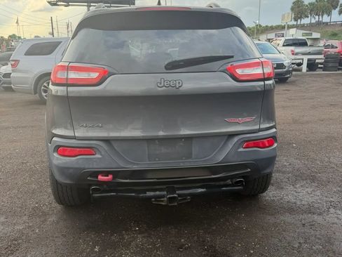 Used 2014 Jeep Cherokee Trailhawk w/ Leather Interior Group AWD/4WD image 4