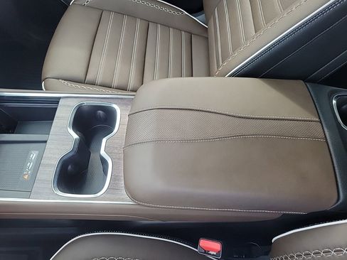 New 2026 GMC Acadia Denali Ultimate w/ LPO, Floor Liner Package FWD image 18