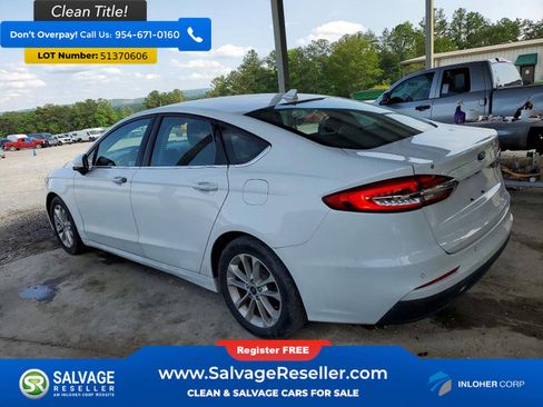 Used 2019 Ford Fusion SE FWD image 3