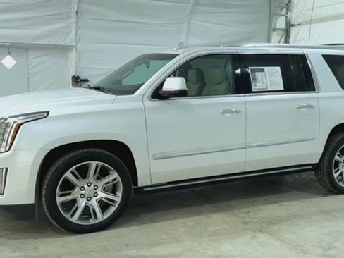Certified 2016 Cadillac Escalade ESV Premium image 5