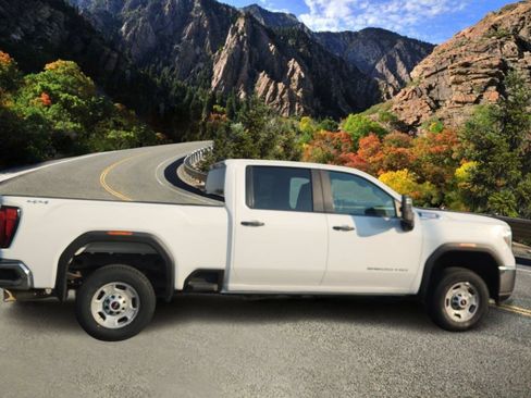 Used 2023 GMC Sierra 2500 Pro w/ Gooseneck/5TH Wheel Package AWD/4WD image 2