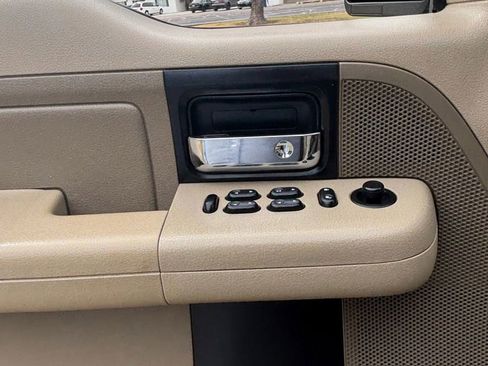 Used 2007 Ford F150 XLT image 10
