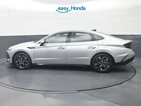 Used 2025 Hyundai Sonata SEL FWD image 4