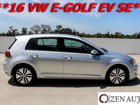 Used 2016 Volkswagen e-Golf SE FWD image 5