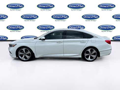 Used 2018 Honda Accord Touring image 4