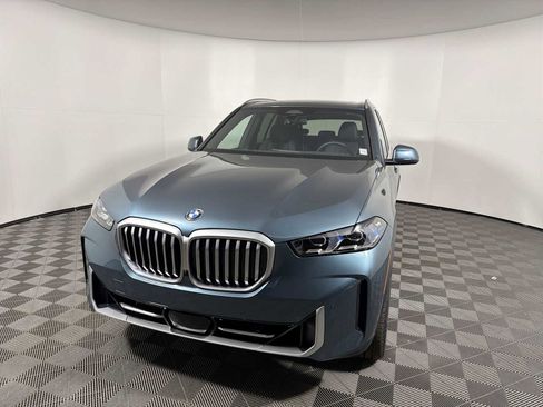 New 2026 BMW X5 xDrive40i w/ Premium Package image 7