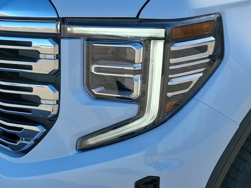 New 2026 GMC Sierra 1500 Denali w/ Technology Package AWD/4WD image 14