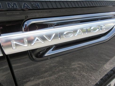 Used 2021 Lincoln Navigator Reserve w/ Luxury Package AWD/4WD image 14
