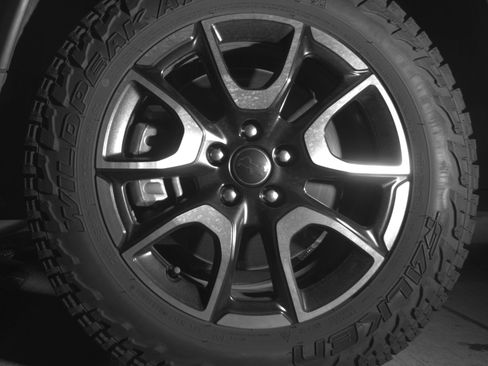 Used 2025 Jeep Compass Trailhawk AWD/4WD image 12